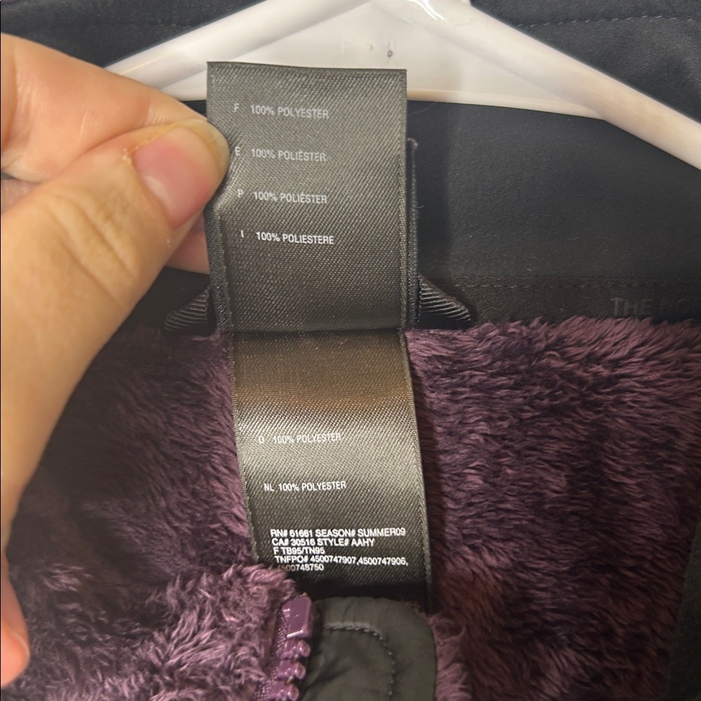 The North Face Osito Fleece Jacket - Picture 4 of 5